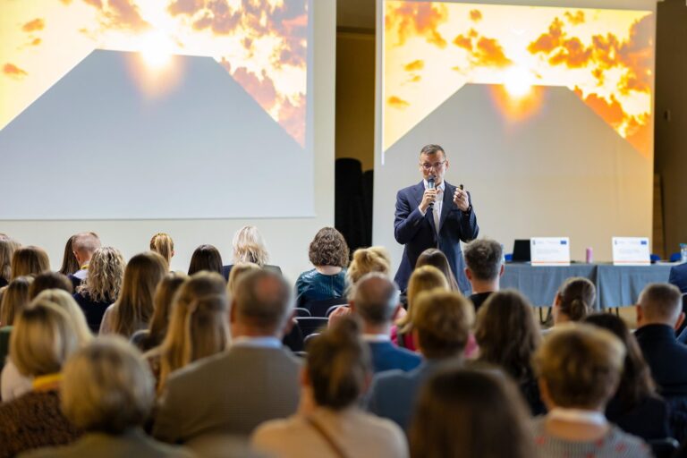 Keynote, czyli wystąpienie otwierające - Marcin Babiak